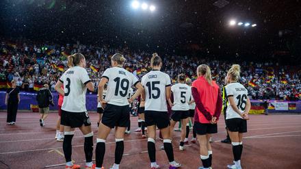 Fußballerinnen in der Männerfalle?: Der Erfolg des deutschen Nationalteams hat auch eine Schattenseite