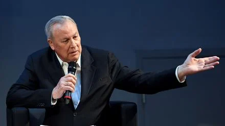 In Berlin gefeiert: Trauer um Theaterregisseur Robert Wilson