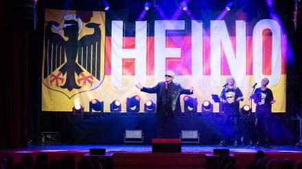 Eklat um Nationalhymne bei Sportfest in Torgau: „Übertrieben“: Heino unterstützt geschassten Feuerwehrmann