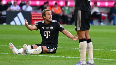 Testspiel gegen Tottenham: &bdquo;Schuss zum Mond&ldquo;: England spottet &uuml;ber Kane-Fehlschuss