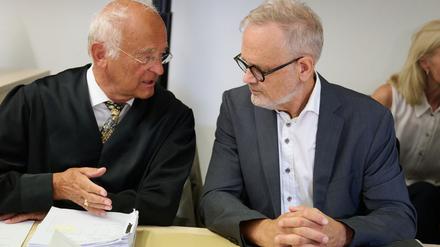 Chefarzt gegen Kirche: Chefarzt unterliegt mit Klage gegen Abtreibungsverbot