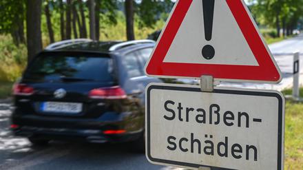 Reisezeit: Fast 25.000 Kilometer Fernstra&szlig;en mit Sch&auml;den