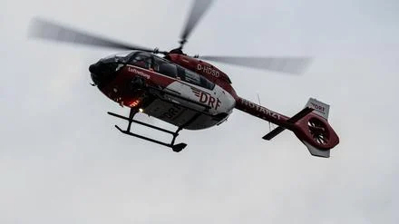 Notfälle: Passanten retten Mensch vor dem Ertrinken in der Spree