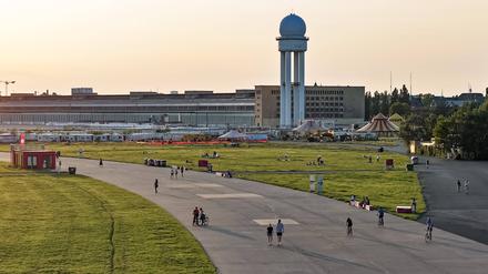 Wohnungen auf dem Tempelhofer Feld?: Grüne werfen Senat „Ablenkungsmanöver“ vor