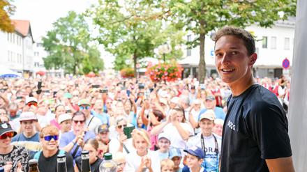 Radsport: Tour-Dritter Lipowitz in der Heimat begeistert empfangen