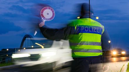 Dobrindt auf Erfolgskurs?: So wirkt die Migrationspolitik auf die Asylzahlen