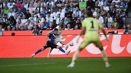 HSV meldet sich zurück: Aufsteiger startet mit Überraschungs-Nullnummer bei Gladbach