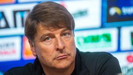 Fußball: Ex-Bundesliga-Coach Oenning übernimmt Job in Iran