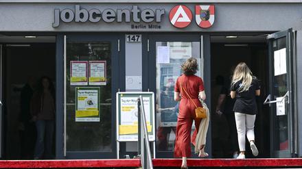 Bas kündigt härtere Sanktionen an: Beim Bürgergeld wird es auch im kommenden Jahr eine Nullrunde geben