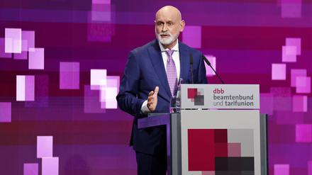 „Bollwerk gegen Extremismus“: Beamtenbund kritisiert CDU-Pläne für weniger Staatsdiener