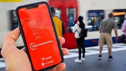 Pläne der Länder: Deutschlandticket könnte schon bald 64 Euro kosten