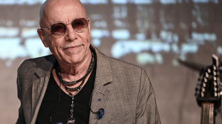 Von City zu den KINX: S&auml;nger Toni Krahl verarbeitet Abschiede mit Neuanfang