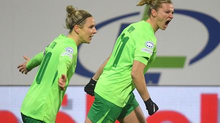 Nord-Duell in der Bundesliga: Wolfsburgs Frauen auch gegen Werder unbesiegt