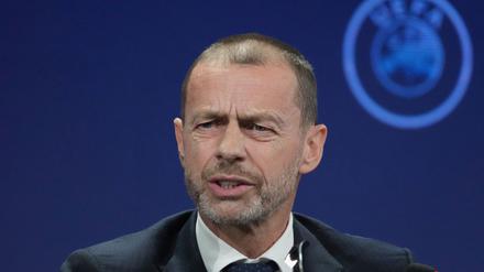 Fu&szlig;ball: Liga-Spiele im Ausland? - UEFA schickt Mahnbrief