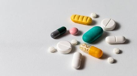Weg mit überflüssigen Tabletten!: Mehr Medikamente bringen auch mehr Neben- und Wechselwirkungen