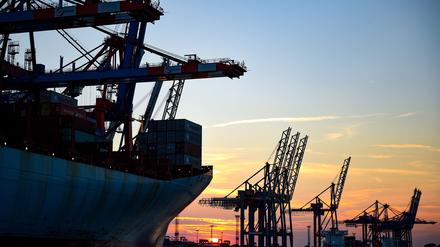 Deutsche Wirtschaft: Bundesbank wird pessimistischer für Konjunktur im Sommer