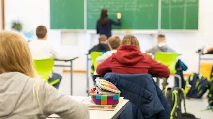 Schule: Warum es mit den Leistungen in der Schule bergab geht