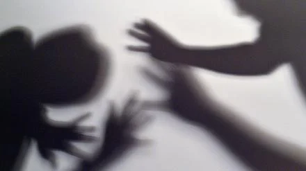 Fast zehn Jahre Haft für Femizid in Spandau: 60-Jähriger prügelt Frau mit Kantholz zu Tode und geht ins Gefängnis