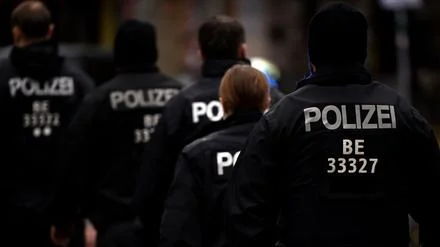 Rassismus und Homophobie: Zwei Kommissaranwärter stehen in Brandenburg vor Entlassung