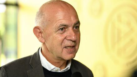 Vor Bundestag: Präsident Neuendorf: 100 Millionen für Frauen-Bundesliga