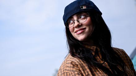 Leute: Billie Eilish an Milliardäre: „Gebt euer Geld ab“