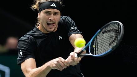 Tennis: Zverev besiegt Angstgegner und fordert Sinner im Halbfinale