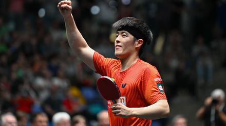 Tischtennis WTT Champions: Heimsieg möglich: Dang Qiu erreicht Halbfinale in Frankfurt
