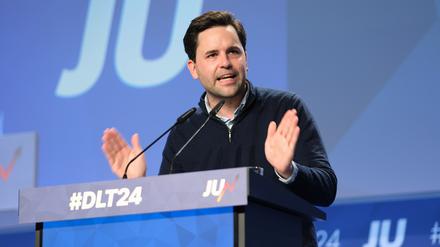 „Viele sind davon genervt“: JU-Chef Winkel attackiert Merkel wegen öffentlicher Äußerungen