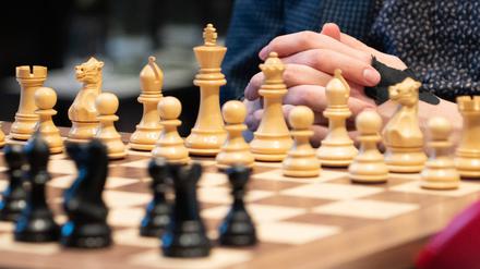 Zwei Überraschungen beim World Cup in Goa: Hamburger bezwingt amtierenden Schach-Weltmeister