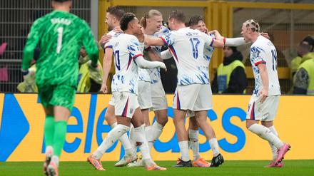 Qualifikation: Haaland schie&szlig;t Norwegen in Italien zur WM - Portugal-Gala