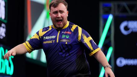 Als Jüngster: Darts: Littler wird erstmals Nummer eins der Welt