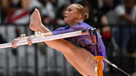 „Jeder kritisiert uns, aber richtet dann das Handy auf sie“: Auftritt der russischen Weltmeisterin Melnikowa sorgt für Aufruhr im deutschen Turnen