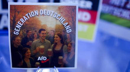 Mit rollendem „R“ und Hitler-Tonfall: Bizarre Rede bei Gründung der AfD-Jugend – Chrupalla will Teilnehmer prüfen