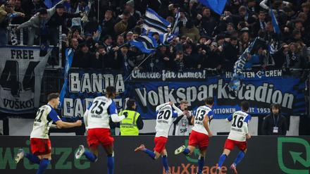 Fußball-Bundesliga: Undav nimmt späten Stuttgarter K.o. beim HSV auf seine Kappe