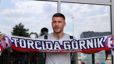 Aktiengeschäft: Lukas Podolski kauft sich bei seinem Club Gornik Zabrze ein