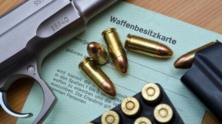 Waffen, Verstöße und Kontrolle: Mehr Brandenburger besitzen legale Schusswaffen