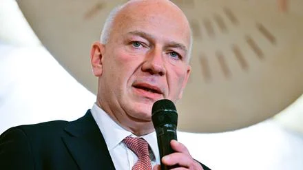 Was gilt das Machtwort von Kai Wegner?: Die Berliner CDU düpiert beim Anwohnerparken ihren eigenen Bürgermeister