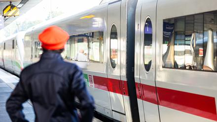 „Wertschätzung gleich null“: Interne Chats sollen Frust von Bahn-Mitarbeitern zeigen