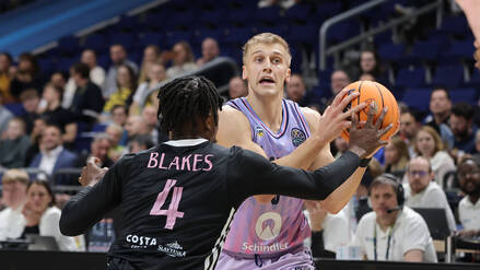 Gruppensieg in der Champions League: Alba Berlin besiegt Sabah und &uuml;berspringt eine Runde