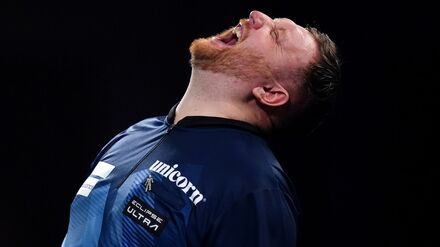 WM in London: Blutige Hand nach Eklat: Darts-Profi erkl&auml;rt Ausraster