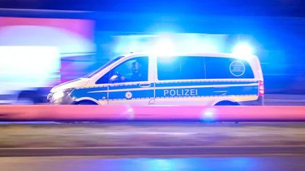 Polizei stellt Verd&auml;chtige in Bar: Gruppe soll M&auml;nner am Bahnhof Berlin‑Lichtenberg attackiert haben