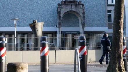 Sicherheit: Neue Poller an j&uuml;dischen Einrichtungen in Berlin