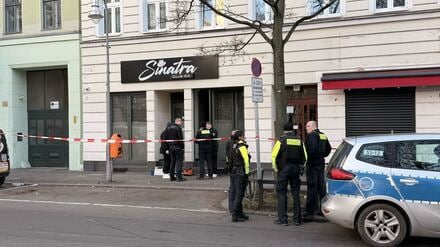 Nach Explosion in Kreuzberger Bar: &bdquo;Wenn man eine Handgranate in einem Geb&auml;ude detonieren l&auml;sst, ist das eine klare Warnung&ldquo;