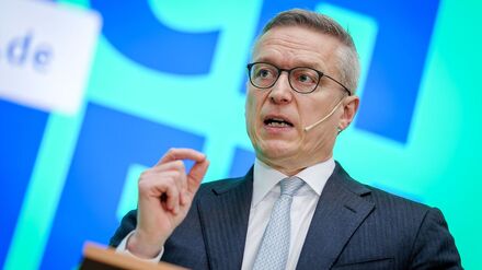 Wandel durch KI: Digitalminister: KI gr&ouml;&szlig;er als industrielle Revolution