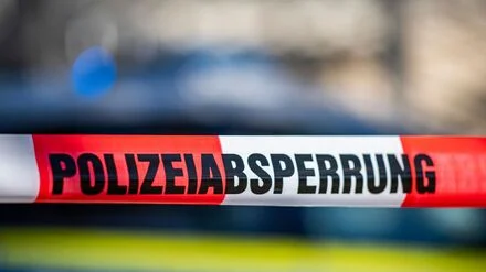 Zeugin alarmierte Berliner Polizei: Senior t&ouml;tet seine Frau und dann sich selbst