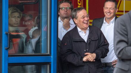 Verhalten im Fokus: Urlaub, Lacher, Tennisspiel &ndash; Politiker-Patzer mit Folgen