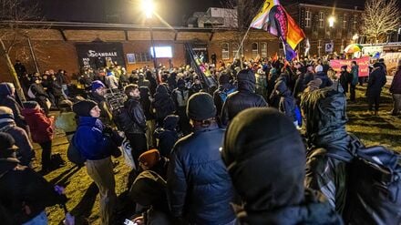 Kampf gegen Rechtsextremismus: Hunderte demonstrieren in Cottbus gegen Rechtsextremismus