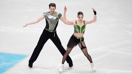 Wintersport: Deutsche Eist&auml;nzer im EM-Finale - Franzosen f&uuml;hren