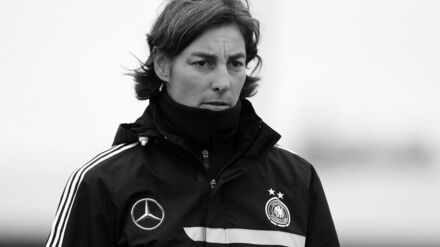 Mit 55 Jahren: Ex-Fu&szlig;ball-Europameisterin Anouschka Bernhard ist tot