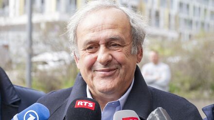 Fu&szlig;ball-Politik: Platini-Kritik an Infantino: Zu einem Autokraten entwickelt